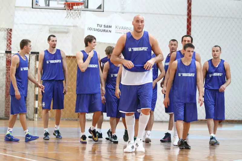 Самый высокий баскетболист России